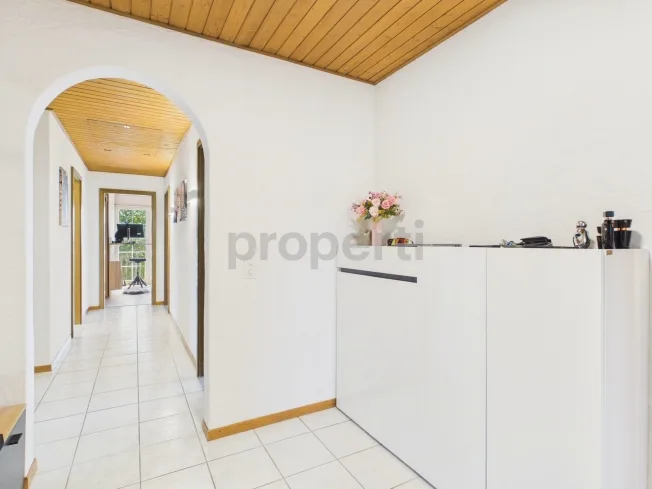 Renoviertes Wohnglück mit Seeblick! – photo 2 sur 25