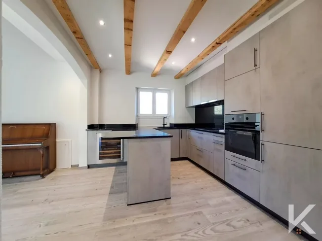 4 Zimmer Wohnung, 3966 Chalais