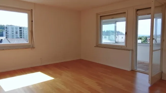 2.5 Zimmer Wohnung, 8212 Neuhausen am Rheinfall