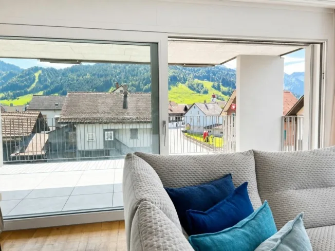 4.5 Zimmer Wohnung, 8844 Euthal