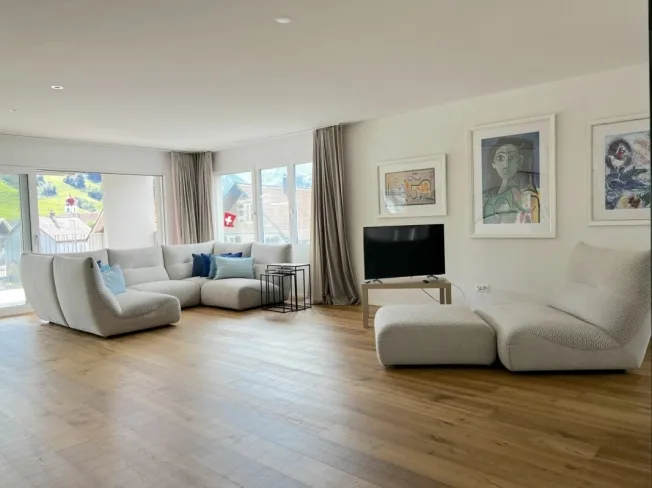4.5 Zimmer Wohnung, 8844 Euthal