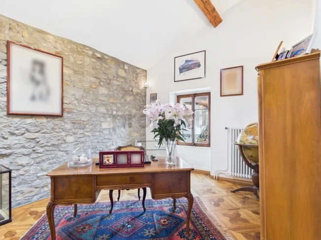 11 Zimmer Reihenfamilienhaus, 1091 Bourg-en-Lavaux