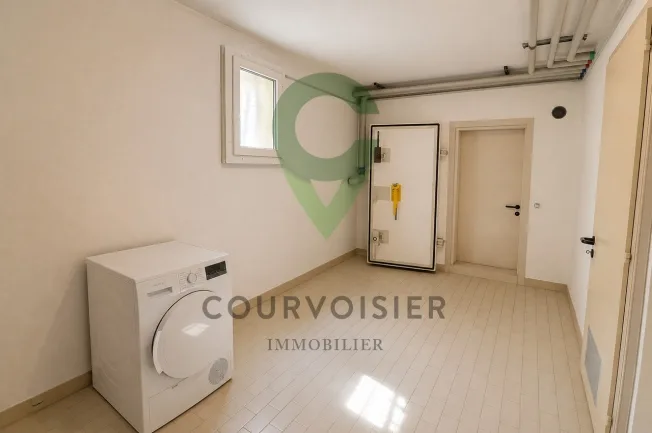 7 Zimmer Einfamilienhaus, 1180 Rolle