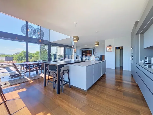 7 Zimmer Wohnung in Genève – Foto 2 von 15