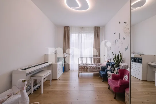 5 Zimmer Wohnung, 1256 Troinex