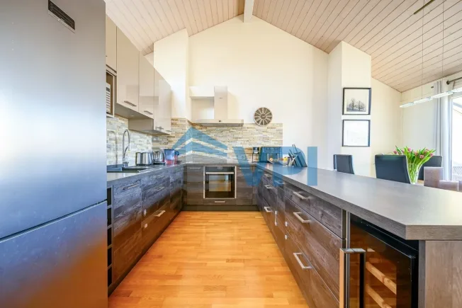 4.5 Zimmer Wohnung, 1262 Eysins