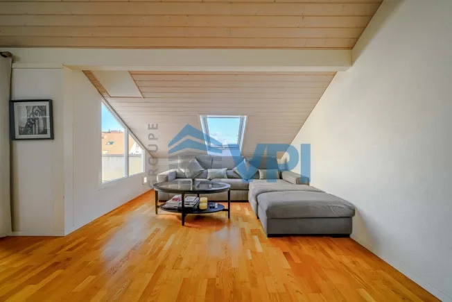 4.5 Zimmer Wohnung, 1262 Eysins