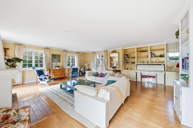 7 Zimmer Einfamilienhaus, 1295 Tannay
