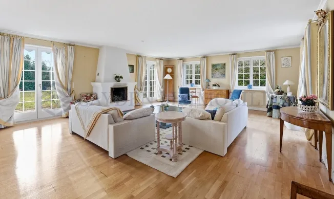 7 Zimmer Einfamilienhaus, 1295 Tannay