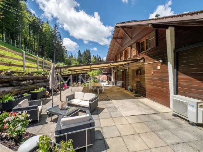 8.5 Zimmer Chalet, 1619 Les Paccots