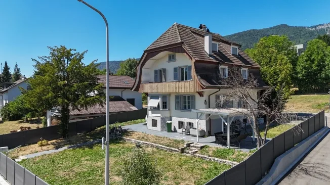 6 Zimmer Mehrfamilienhaus, 2544 Bettlach