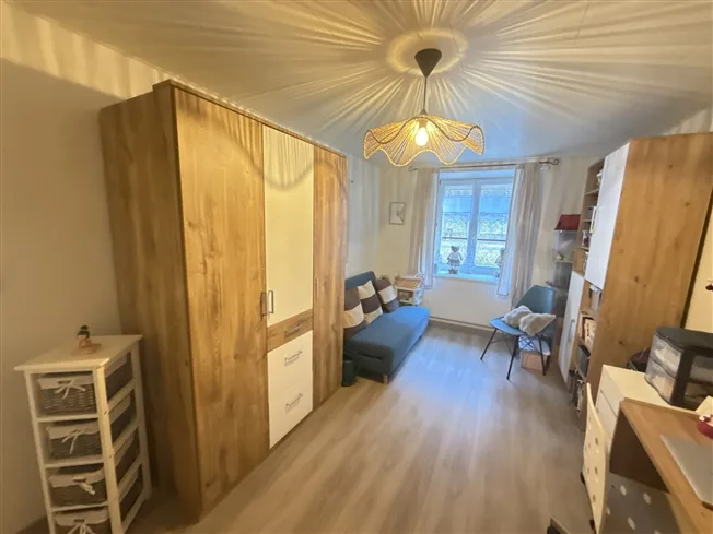 3.5 Zimmer Wohnung, 2762 Roches BE