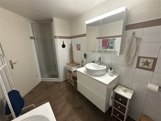 3.5 Zimmer Wohnung, 2762 Roches BE