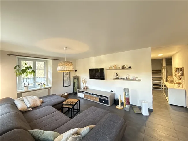 6.5 Zimmer Wohnung, 2762 Roches BE