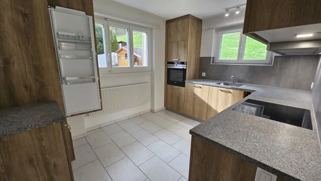 Wohnung, 2762 Roches BE