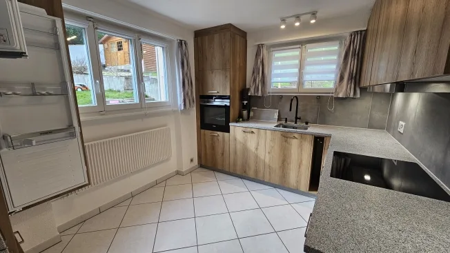 Wohnung, 2762 Roches BE