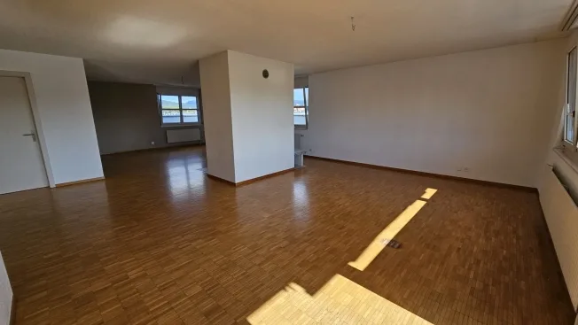 6 Zimmer Attikawohnung in Delémont – foto 5 di 13