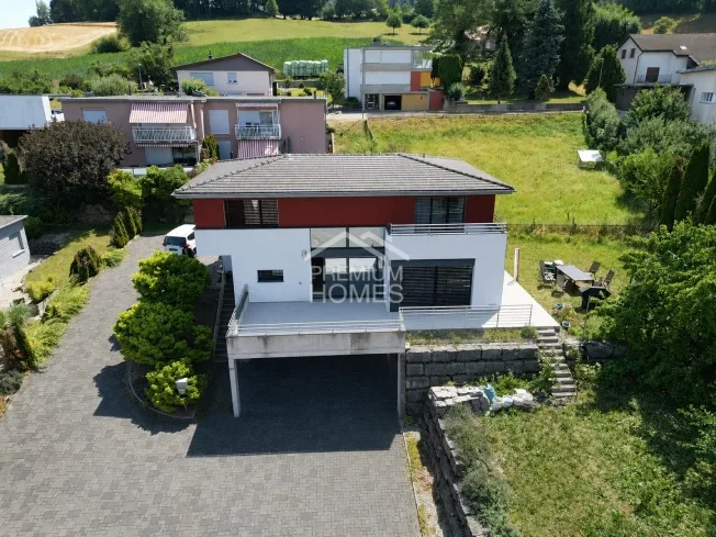 8 Zimmer Einfamilienhaus, 2830 Courrendlin