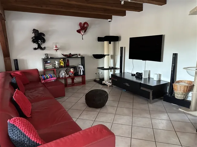 5 Zimmer Attikawohnung, 2852 Courtételle