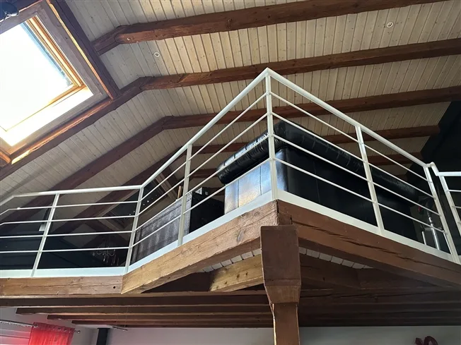 5 Zimmer Attikawohnung, 2852 Courtételle