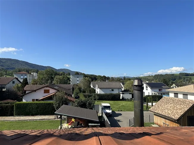 5 Zimmer Attikawohnung, 2852 Courtételle