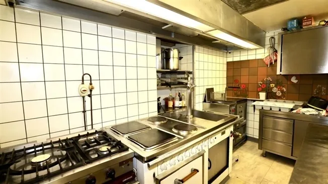 Wohnung, 2935 Beurnevésin