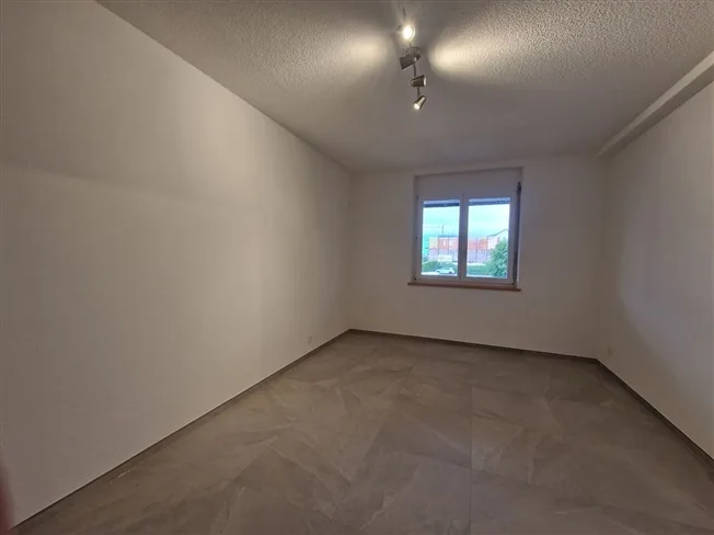 3.5 Zimmer Wohnung, 2942 Alle
