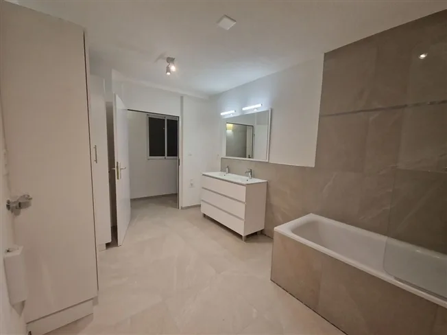 3.5 Zimmer Wohnung, 2942 Alle