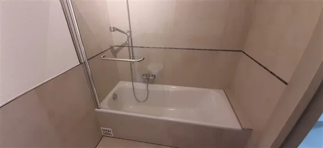 4.5 Zimmer Wohnung, 2942 Alle