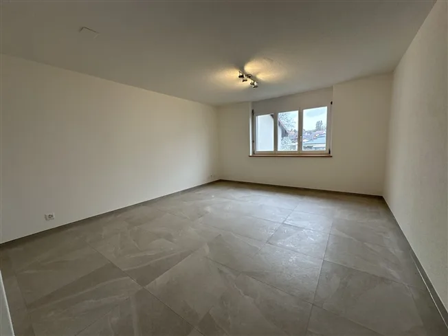 4.5 Zimmer Wohnung, 2942 Alle