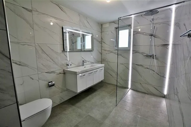 4.5 Zimmer Wohnung, 2950 Courgenay