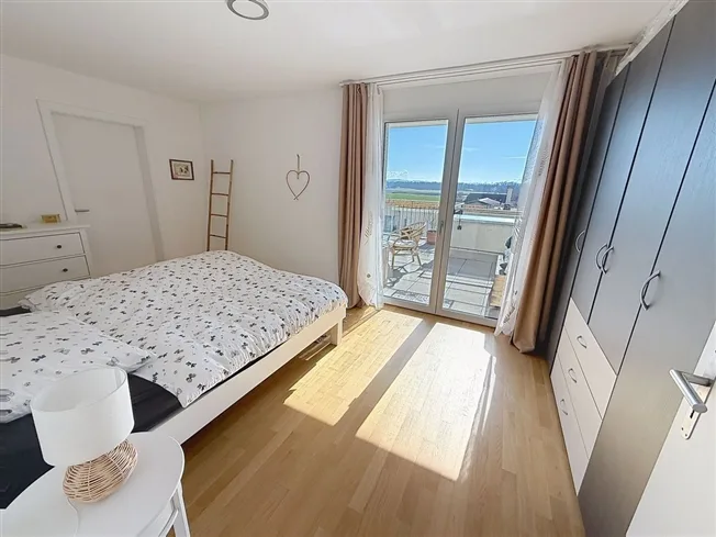 4.5 Zimmer Attikawohnung, 3236 Gampelen