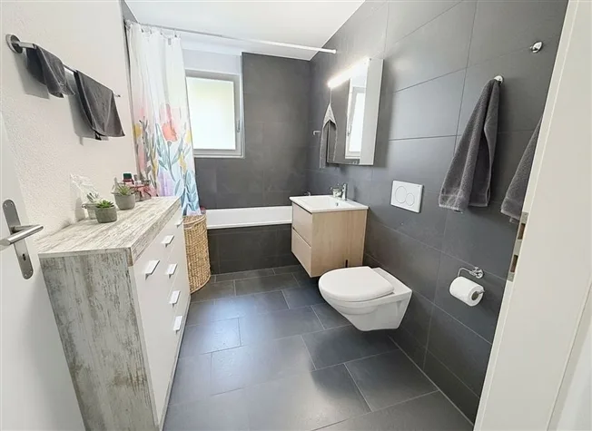 4.5 Zimmer Attikawohnung, 3236 Gampelen