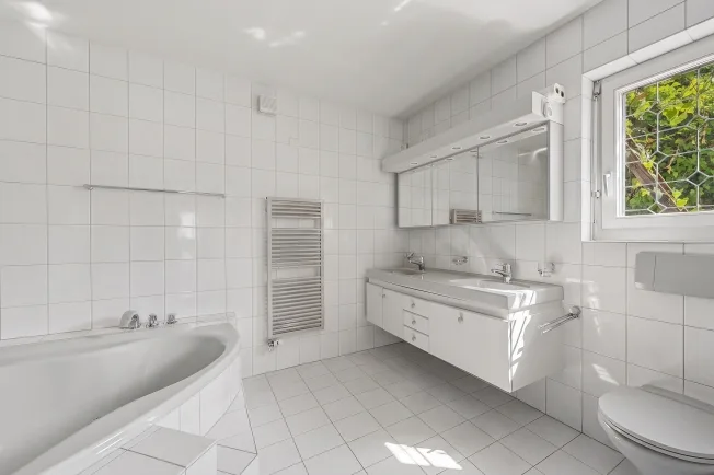 5.5 Zimmer Einfamilienhaus, 6353 Weggis