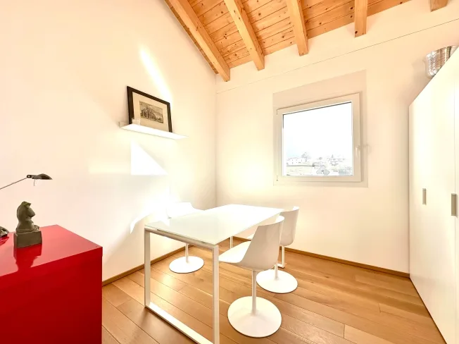5.5 Zimmer Villa, 6535 Roveredo GR