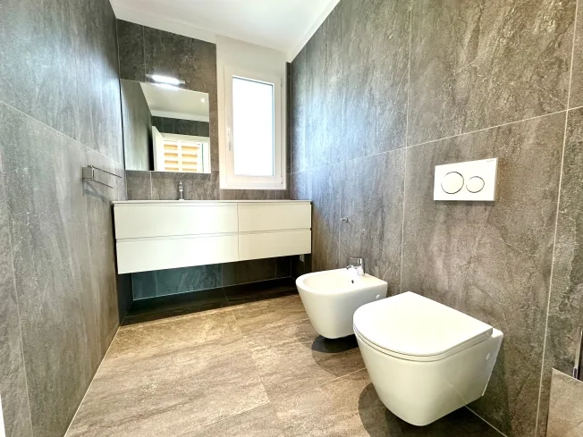 5.5 Zimmer Villa, 6535 Roveredo GR