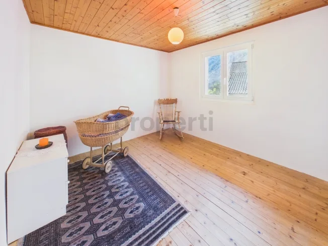 4.5 Zimmer Einfamilienhaus, 6542 Buseno