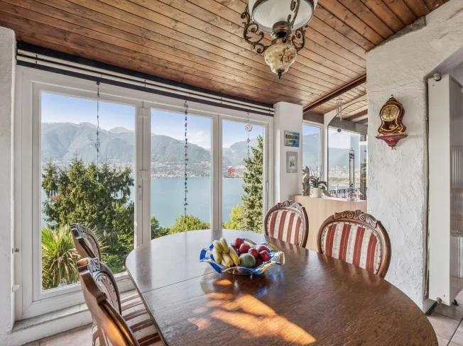 4 Zimmer Einfamilienhaus, 6574 Vira (Gambarogno)