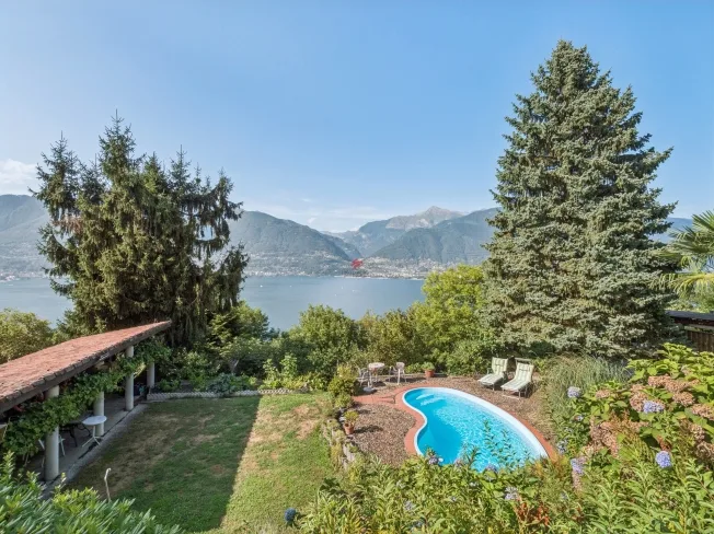 4 Zimmer Einfamilienhaus, 6574 Vira (Gambarogno)