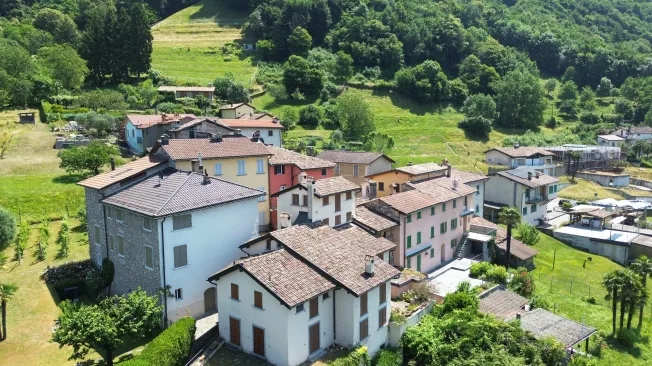 5.5 Zimmer Einfamilienhaus, 6823 Pugerna