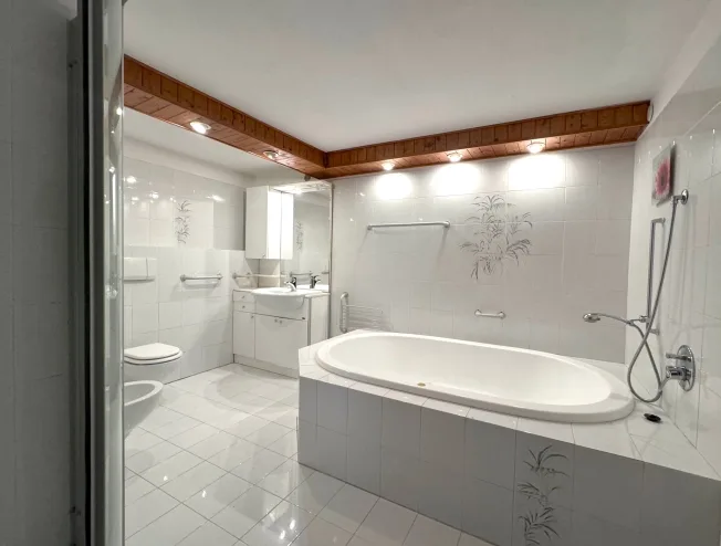 5.5 Zimmer Wohnung, 6874 Castel San Pietro