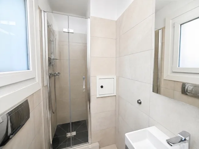 4.5 Zimmer Villa, 6948 Porza