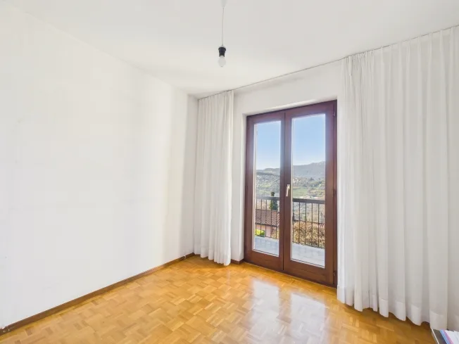 6.5 Zimmer Villa, 6964 Davesco-Soragno