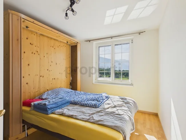 4.5 Zimmer Wohnung, 7306 Fläsch
