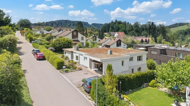6 Zimmer Einfamilienhaus, 8483 Kollbrunn