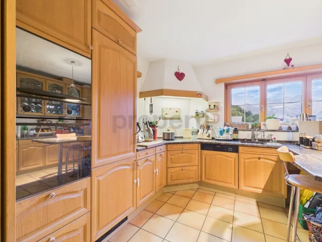 8 Zimmer Einfamilienhaus, 8752 Näfels