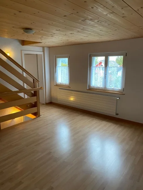 6 Zimmer Einfamilienhaus, 8775 Luchsingen