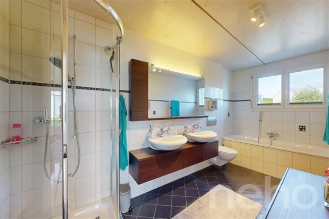 6.5 Zimmer Reihenfamilienhaus in Wollerau – Foto 9 von 10