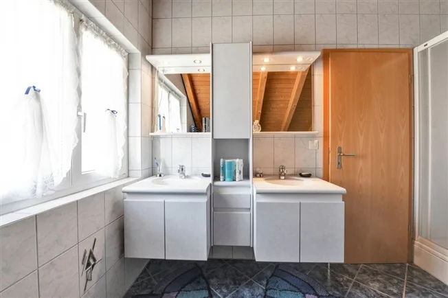 4.5 Zimmer Einfamilienhaus in Oberhelfenschwil – foto 13 di 20