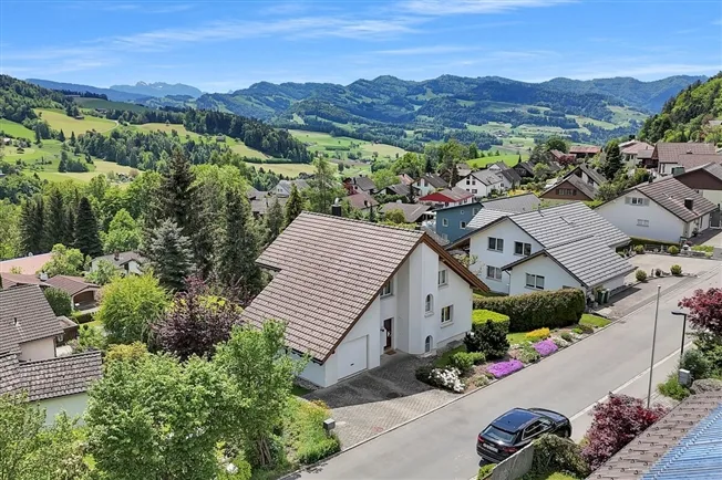 4.5 Zimmer Einfamilienhaus in Oberhelfenschwil – foto 4 di 20